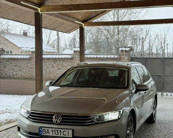 Серый Фольксваген Пассат, объемом двигателя 1.6 л и пробегом 239 тыс. км за 14500 $, фото 1 на Automoto.ua