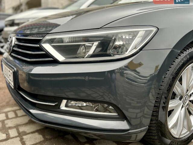 Серый Фольксваген Пассат, объемом двигателя 1.97 л и пробегом 218 тыс. км за 11800 $, фото 1 на Automoto.ua