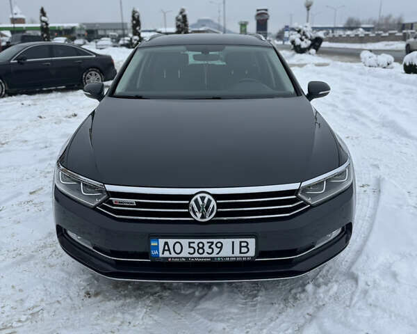 Сірий Фольксваген Пассат, об'ємом двигуна 2 л та пробігом 202 тис. км за 16999 $, фото 1 на Automoto.ua