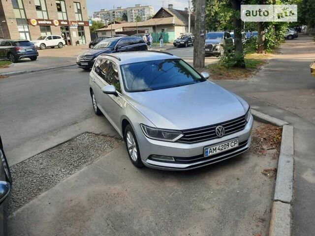 Серый Фольксваген Пассат, объемом двигателя 1.6 л и пробегом 313 тыс. км за 10999 $, фото 1 на Automoto.ua