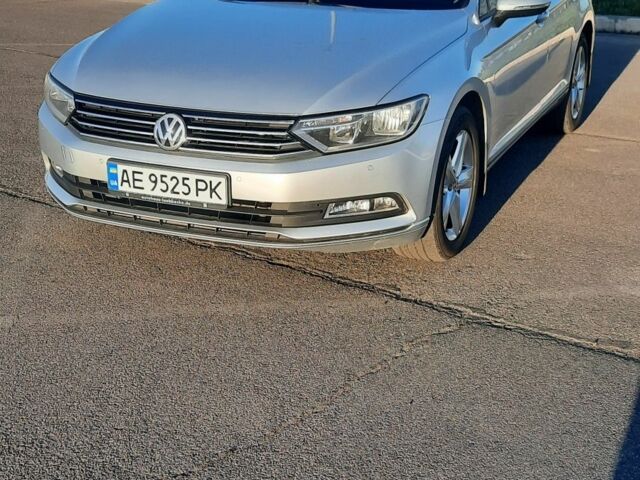 Серый Фольксваген Пассат, объемом двигателя 2 л и пробегом 245 тыс. км за 14700 $, фото 1 на Automoto.ua