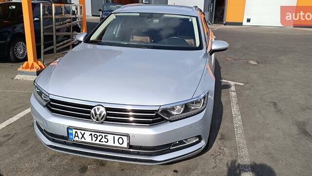 Серый Фольксваген Пассат, объемом двигателя 1.6 л и пробегом 235 тыс. км за 12800 $, фото 1 на Automoto.ua