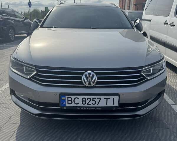 Серый Фольксваген Пассат, объемом двигателя 1.6 л и пробегом 271 тыс. км за 12999 $, фото 1 на Automoto.ua