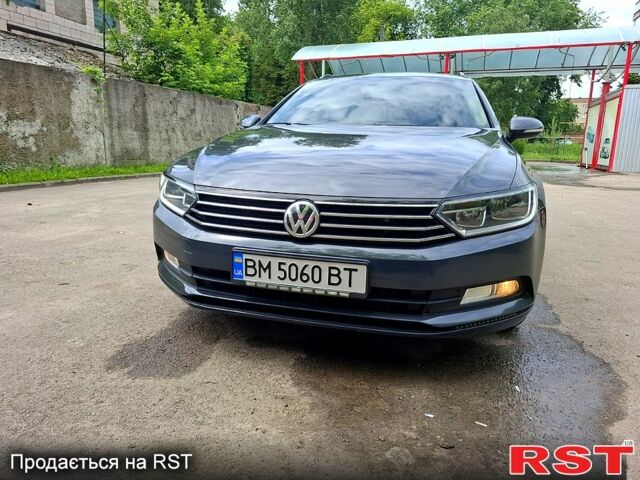 Серый Фольксваген Пассат, объемом двигателя 1.6 л и пробегом 288 тыс. км за 13200 $, фото 1 на Automoto.ua