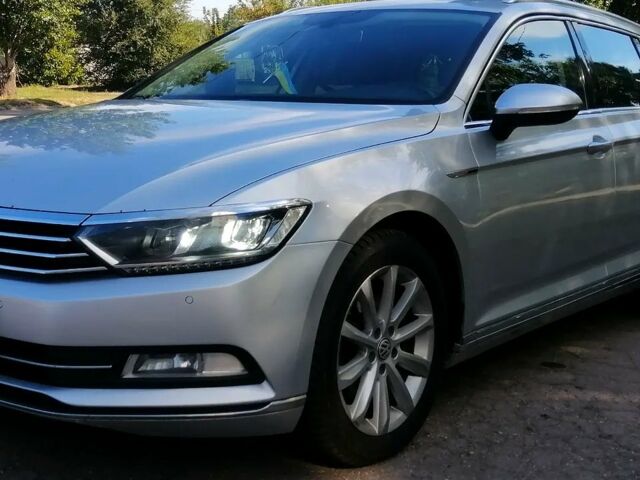 Серый Фольксваген Пассат, объемом двигателя 2 л и пробегом 275 тыс. км за 13500 $, фото 1 на Automoto.ua