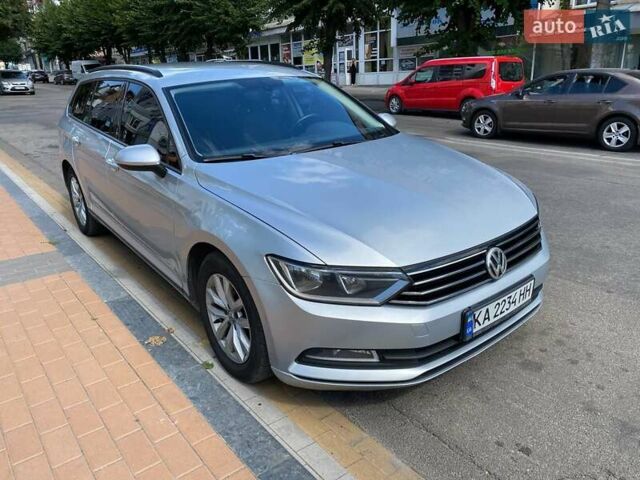 Серый Фольксваген Пассат, объемом двигателя 1.97 л и пробегом 292 тыс. км за 13400 $, фото 1 на Automoto.ua