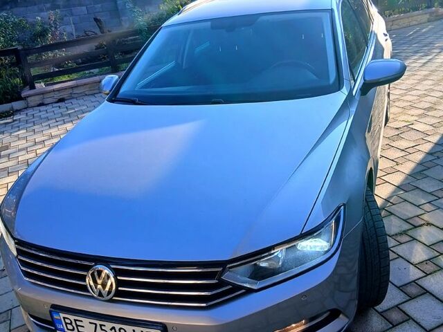 Серый Фольксваген Пассат, объемом двигателя 1.6 л и пробегом 221 тыс. км за 12800 $, фото 1 на Automoto.ua