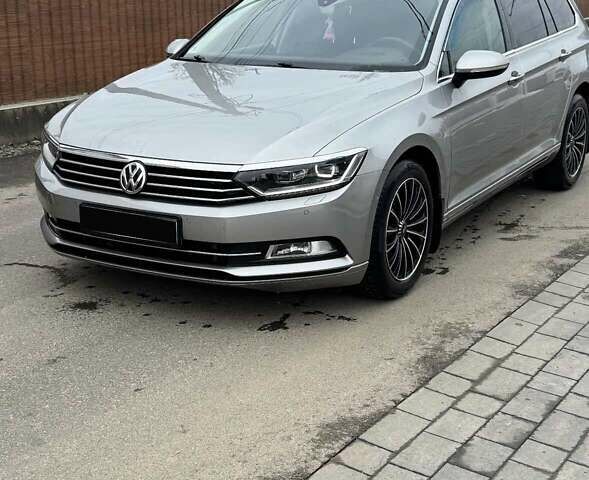 Серый Фольксваген Пассат, объемом двигателя 0 л и пробегом 265 тыс. км за 10600 $, фото 1 на Automoto.ua
