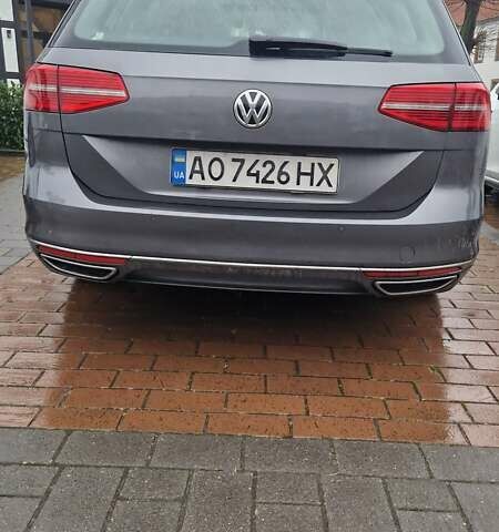 Серый Фольксваген Пассат, объемом двигателя 1.97 л и пробегом 289 тыс. км за 14700 $, фото 1 на Automoto.ua