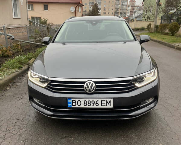 Серый Фольксваген Пассат, объемом двигателя 1.97 л и пробегом 275 тыс. км за 15800 $, фото 1 на Automoto.ua