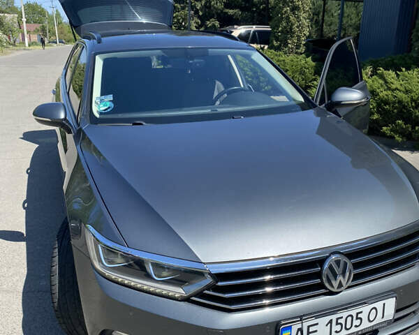 Сірий Фольксваген Пассат, об'ємом двигуна 1.97 л та пробігом 250 тис. км за 14500 $, фото 1 на Automoto.ua
