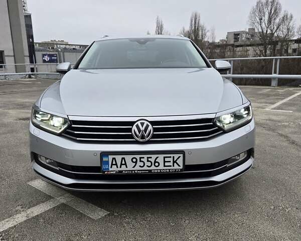 Серый Фольксваген Пассат, объемом двигателя 1.97 л и пробегом 198 тыс. км за 25000 $, фото 1 на Automoto.ua