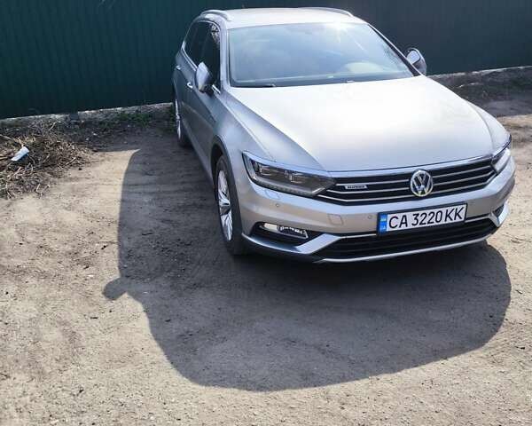 Серый Фольксваген Пассат, объемом двигателя 1.97 л и пробегом 223 тыс. км за 21000 $, фото 1 на Automoto.ua