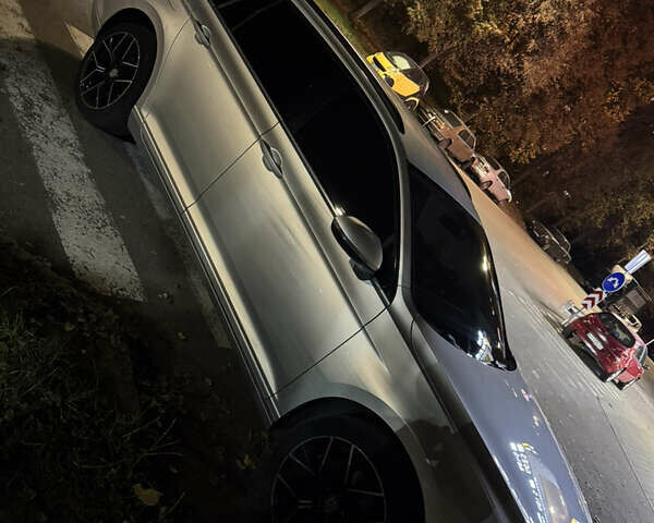 Фольксваген Пассат 2016 в Киеве на Automoto.ua Серый Фольксваген Пассат, объемом двигателя 1.97 л и пробегом 394 тыс. км за 15000 $, фото 1 на Automoto.ua