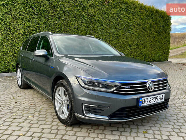 Серый Фольксваген Пассат, объемом двигателя 1.4 л и пробегом 271 тыс. км за 17500 $, фото 1 на Automoto.ua