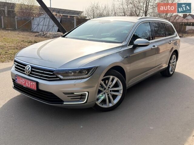 Серый Фольксваген Пассат, объемом двигателя 1.4 л и пробегом 220 тыс. км за 16500 $, фото 1 на Automoto.ua