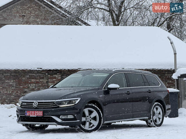 Серый Фольксваген Пассат, объемом двигателя 2 л и пробегом 270 тыс. км за 18600 $, фото 1 на Automoto.ua