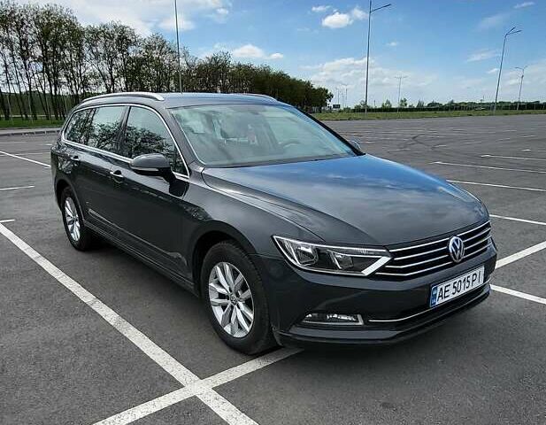 Серый Фольксваген Пассат, объемом двигателя 1.97 л и пробегом 265 тыс. км за 13500 $, фото 1 на Automoto.ua