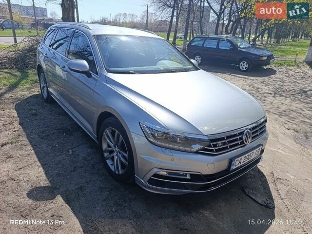 Серый Фольксваген Пассат, объемом двигателя 1.6 л и пробегом 225 тыс. км за 17182 $, фото 1 на Automoto.ua