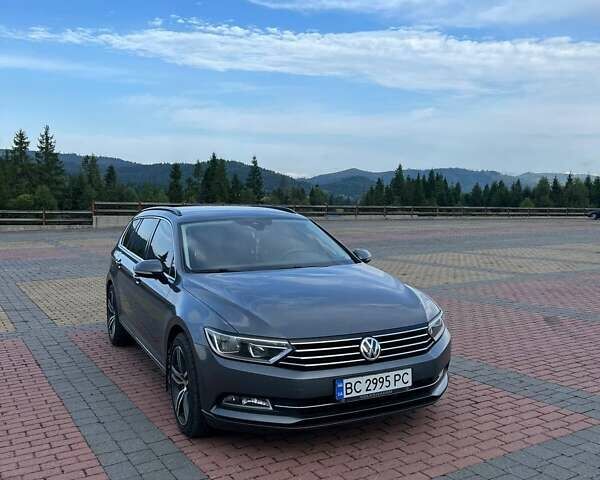 Серый Фольксваген Пассат, объемом двигателя 1.97 л и пробегом 255 тыс. км за 17000 $, фото 1 на Automoto.ua