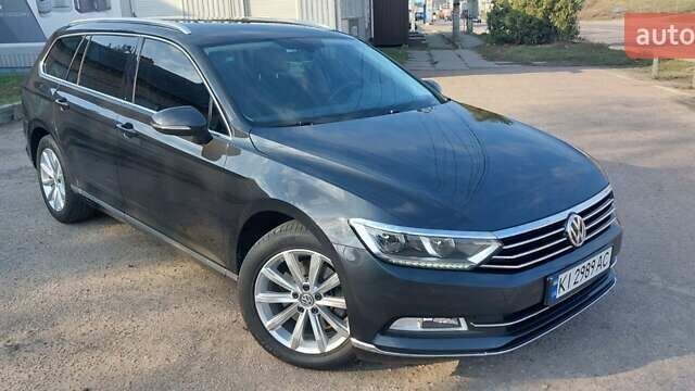 Серый Фольксваген Пассат, объемом двигателя 1.97 л и пробегом 219 тыс. км за 20100 $, фото 1 на Automoto.ua