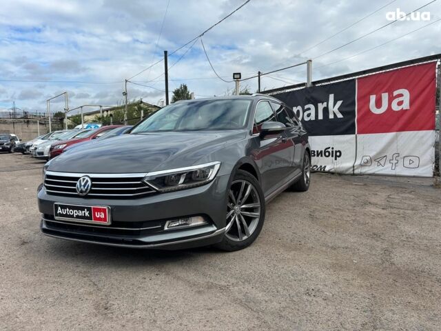 Сірий Фольксваген Пассат, об'ємом двигуна 2 л та пробігом 210 тис. км за 17590 $, фото 1 на Automoto.ua