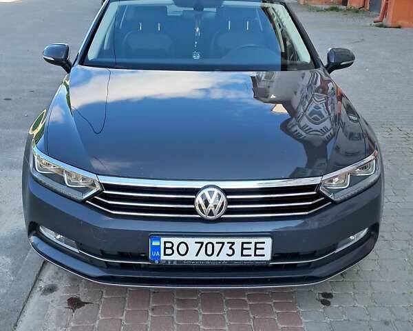 Серый Фольксваген Пассат, объемом двигателя 2 л и пробегом 258 тыс. км за 17600 $, фото 1 на Automoto.ua