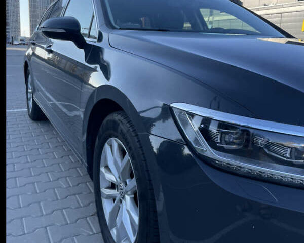 Сірий Фольксваген Пассат, об'ємом двигуна 1.97 л та пробігом 239 тис. км за 18000 $, фото 1 на Automoto.ua