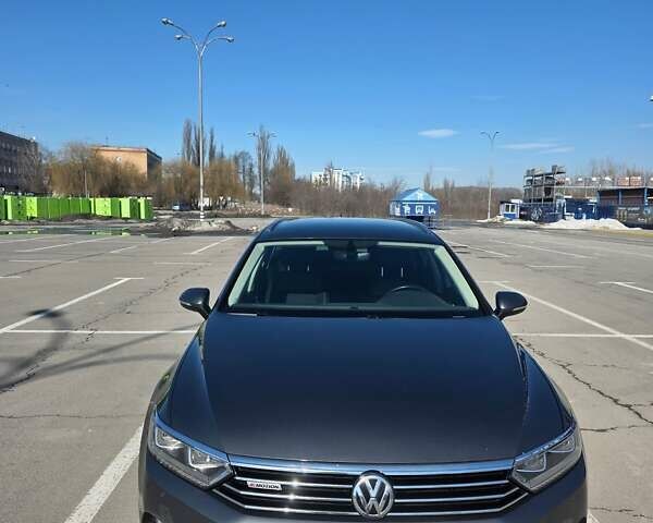 Сірий Фольксваген Пассат, об'ємом двигуна 1.97 л та пробігом 202 тис. км за 15600 $, фото 1 на Automoto.ua