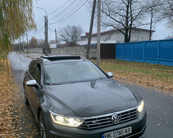 Серый Фольксваген Пассат, объемом двигателя 1.97 л и пробегом 295 тыс. км за 17600 $, фото 1 на Automoto.ua