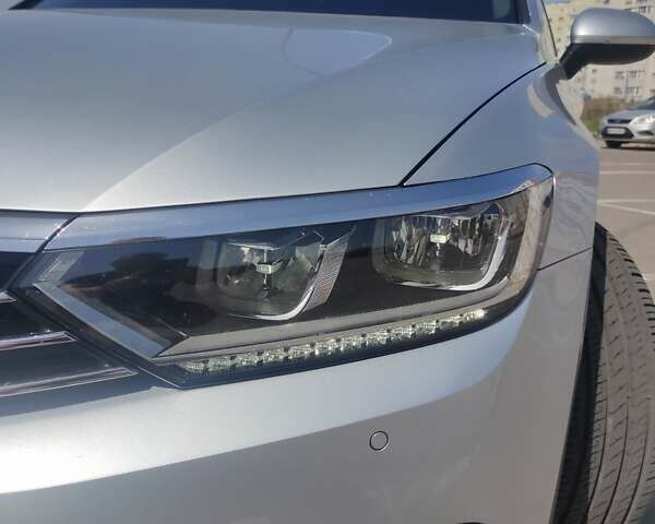 Серый Фольксваген Пассат, объемом двигателя 2 л и пробегом 314 тыс. км за 14900 $, фото 1 на Automoto.ua