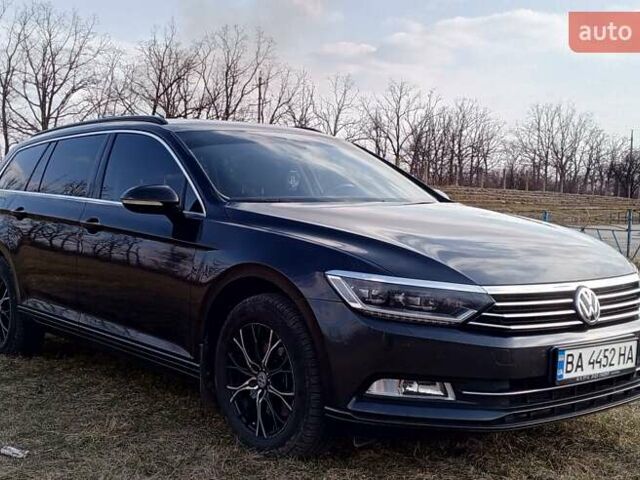 Серый Фольксваген Пассат, объемом двигателя 2 л и пробегом 230 тыс. км за 19500 $, фото 1 на Automoto.ua