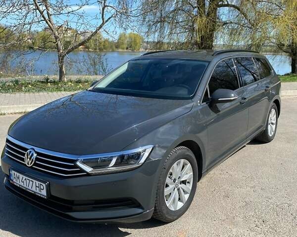 Сірий Фольксваген Пассат, об'ємом двигуна 1.97 л та пробігом 260 тис. км за 17400 $, фото 1 на Automoto.ua
