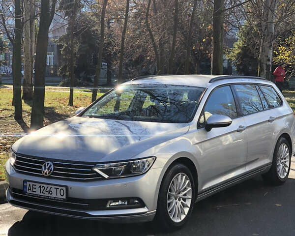 Серый Фольксваген Пассат, объемом двигателя 2 л и пробегом 160 тыс. км за 17600 $, фото 1 на Automoto.ua