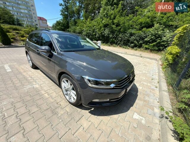 Серый Фольксваген Пассат, объемом двигателя 1.97 л и пробегом 208 тыс. км за 18500 $, фото 1 на Automoto.ua