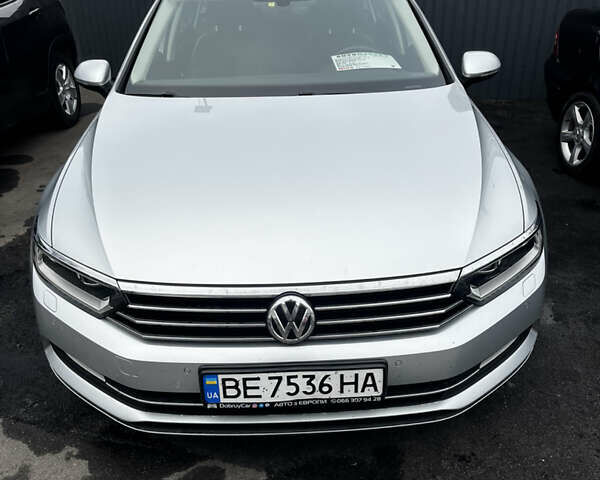 Серый Фольксваген Пассат, объемом двигателя 1.97 л и пробегом 242 тыс. км за 17700 $, фото 1 на Automoto.ua