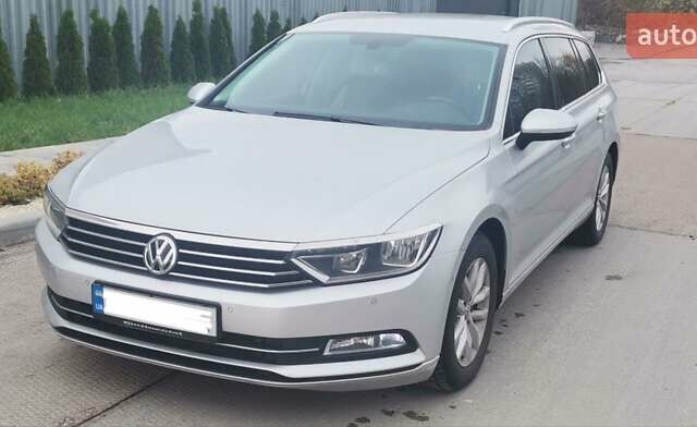 Серый Фольксваген Пассат, объемом двигателя 2 л и пробегом 245 тыс. км за 16700 $, фото 1 на Automoto.ua