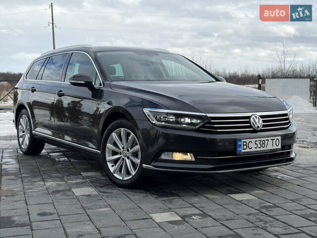 Серый Фольксваген Пассат, объемом двигателя 1.6 л и пробегом 283 тыс. км за 16550 $, фото 1 на Automoto.ua