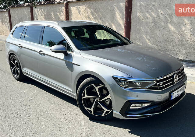 Серый Фольксваген Пассат, объемом двигателя 1.97 л и пробегом 176 тыс. км за 27900 $, фото 1 на Automoto.ua