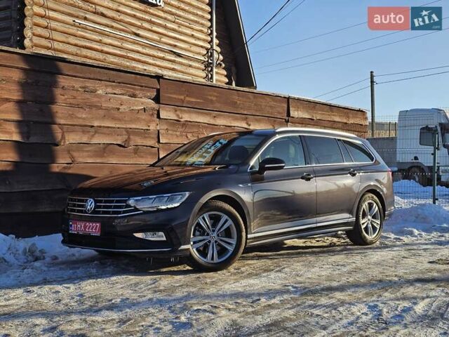 Серый Фольксваген Пассат, объемом двигателя 1.97 л и пробегом 226 тыс. км за 20800 $, фото 1 на Automoto.ua