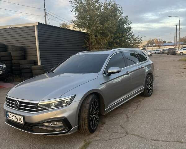 Серый Фольксваген Пассат, объемом двигателя 1.97 л и пробегом 197 тыс. км за 22700 $, фото 1 на Automoto.ua