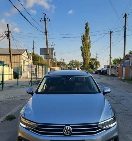 Серый Фольксваген Пассат, объемом двигателя 1.97 л и пробегом 207 тыс. км за 23000 $, фото 1 на Automoto.ua