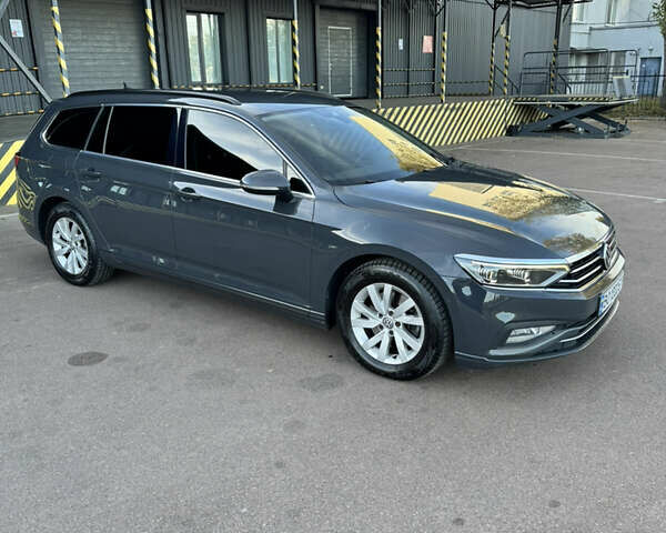 Серый Фольксваген Пассат, объемом двигателя 1.97 л и пробегом 265 тыс. км за 22300 $, фото 1 на Automoto.ua