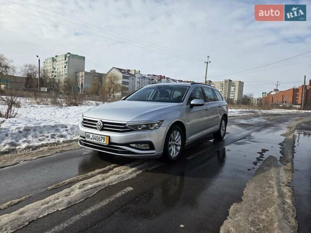 Серый Фольксваген Пассат, объемом двигателя 1.97 л и пробегом 257 тыс. км за 20000 $, фото 1 на Automoto.ua