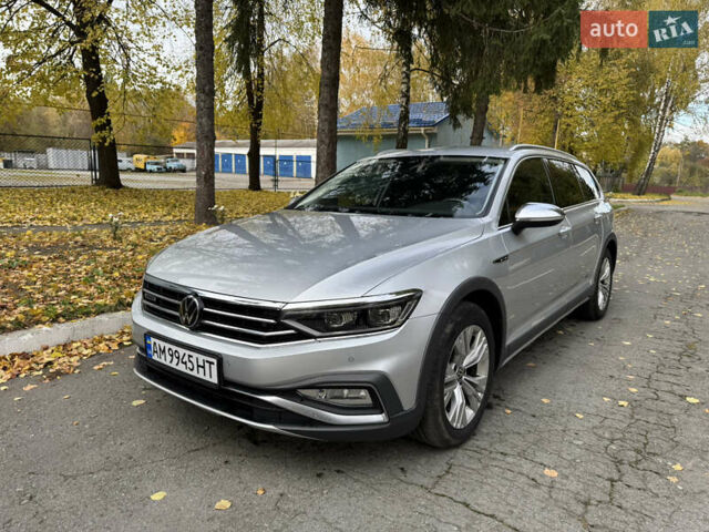 Серый Фольксваген Пассат, объемом двигателя 1.97 л и пробегом 138 тыс. км за 28400 $, фото 1 на Automoto.ua