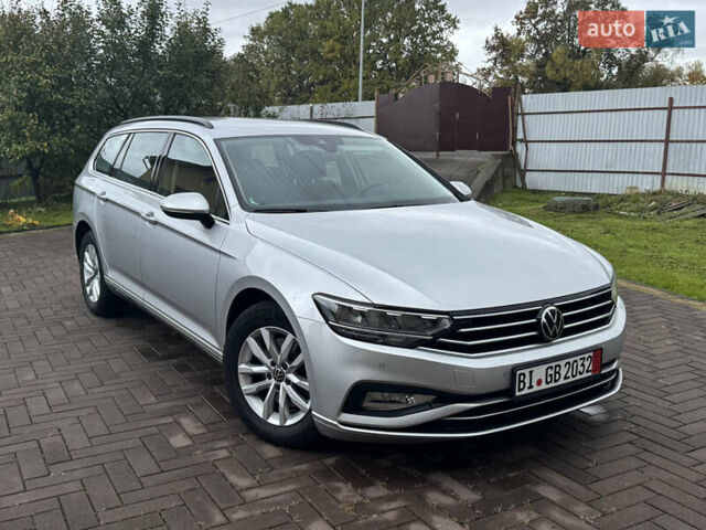 Фольксваген Пассат 2021 в Стрые на Automoto.ua Серый Фольксваген Пассат, объемом двигателя 1.97 л и пробегом 190 тыс. км за 19999 $, фото 1 на Automoto.ua