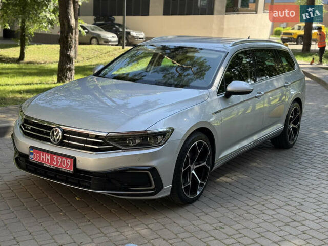 Сірий Фольксваген Пассат, об'ємом двигуна 1.4 л та пробігом 162 тис. км за 24999 $, фото 1 на Automoto.ua