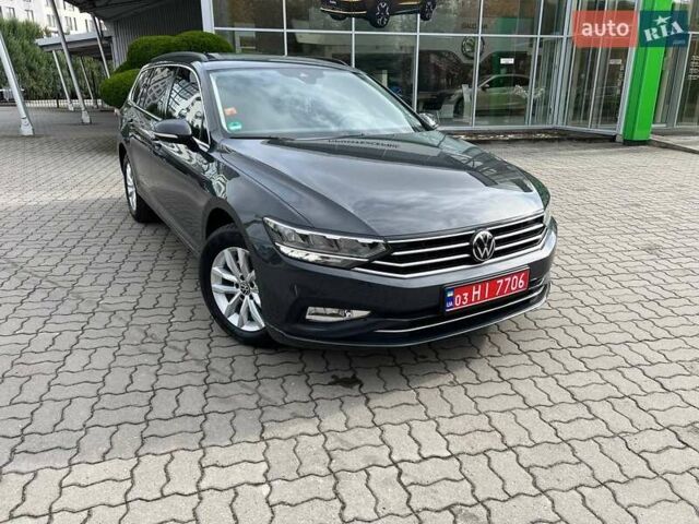 Фольксваген Пассат 2021 у Луцьку на Automoto.ua Сірий Фольксваген Пассат, об'ємом двигуна 1.97 л та пробігом 160 тис. км за 22300 $, фото 1 на Automoto.ua
