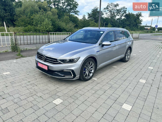 Сірий Фольксваген Пассат, об'ємом двигуна 1.4 л та пробігом 179 тис. км за 24990 $, фото 1 на Automoto.ua