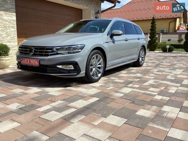 Серый Фольксваген Пассат, объемом двигателя 2 л и пробегом 21 тыс. км за 36500 $, фото 1 на Automoto.ua